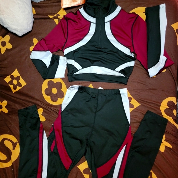 WORK OUT SET - Picture 4 of 4